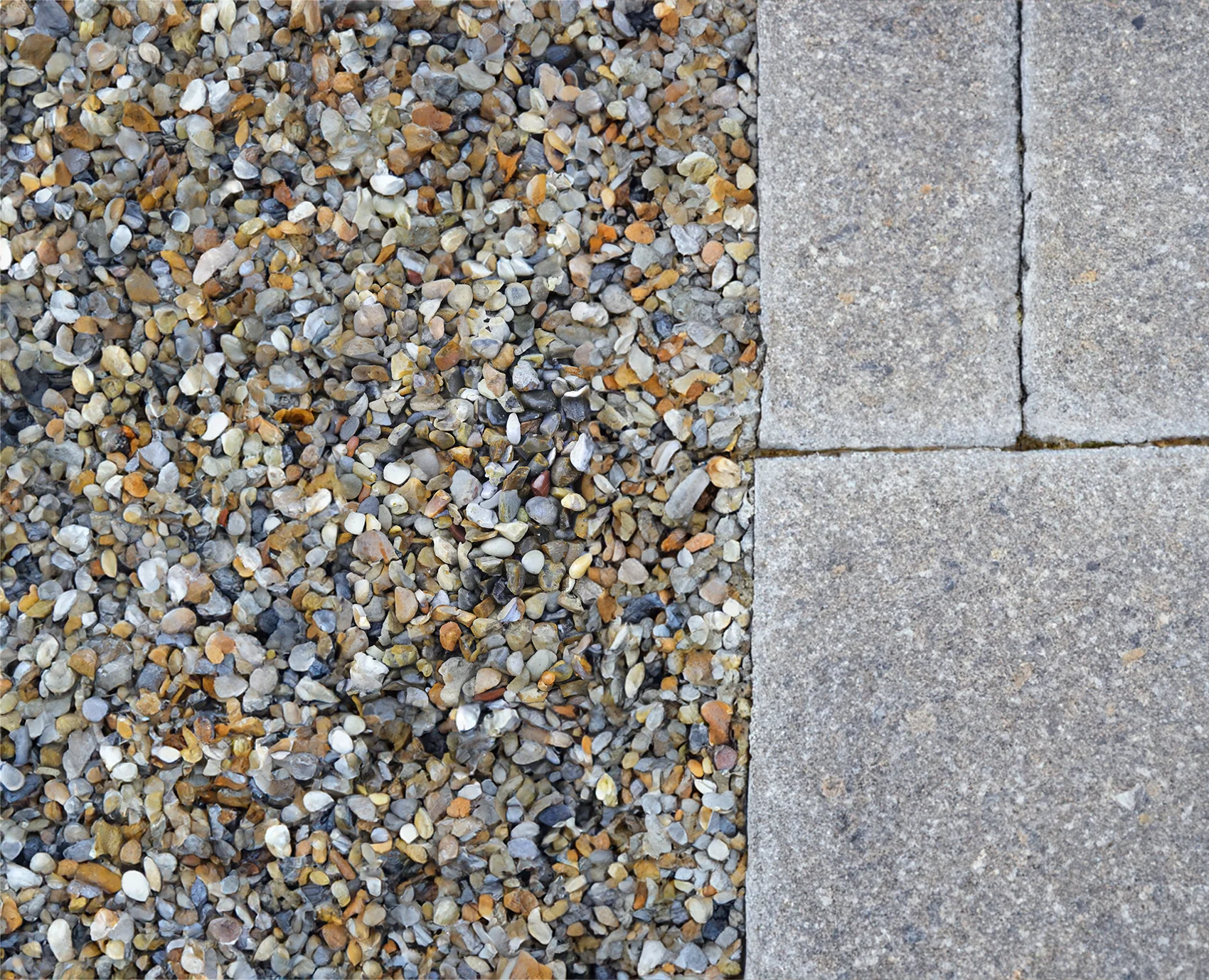 20mm Moonstone Flint Gravel Chippings - Image 5